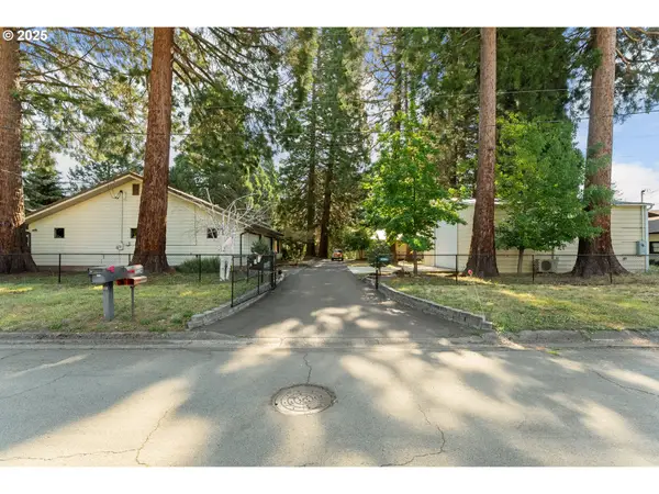 1525 Kendall St, Roseburg, OR 97471