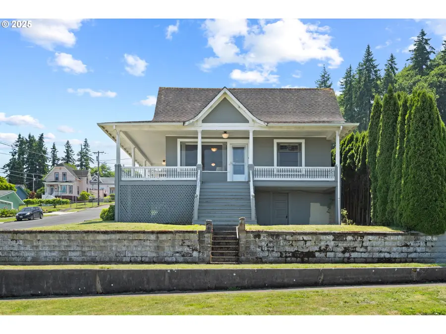 406 W C St, Rainier, OR 97048 - Image #2