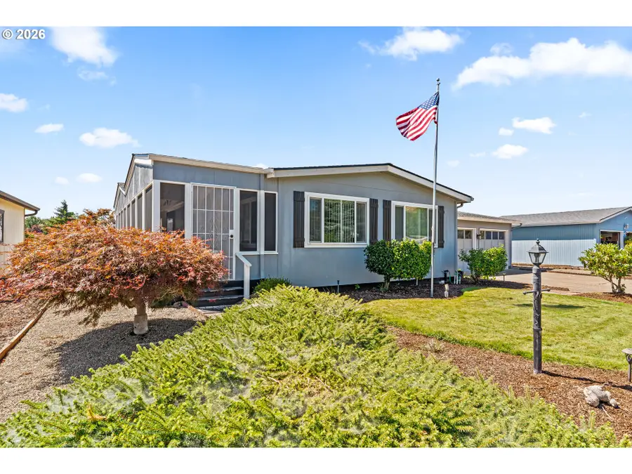 85676 Manchester Ln, Eugene, OR 97405 - #3