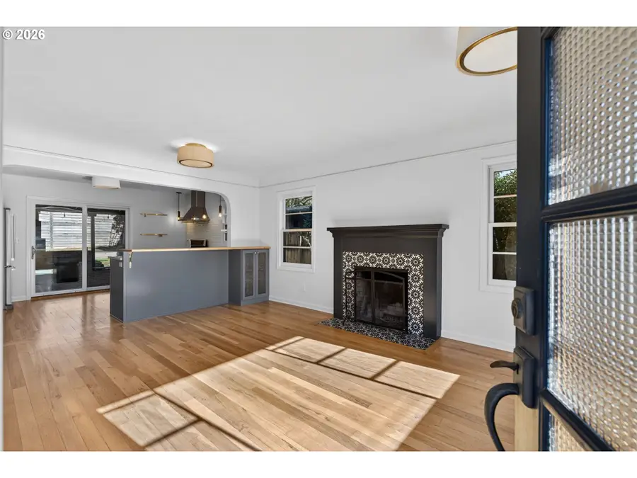 4225 SE Woodward St, Portland, OR 97206 - #3