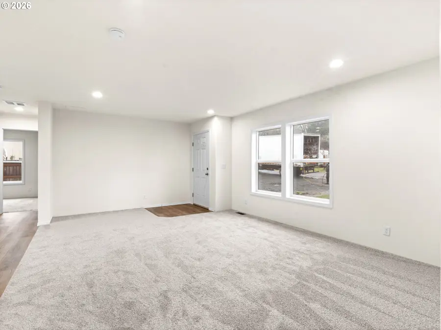 55556 SW Horner Ln, Gaston, OR 97119 - Image #3