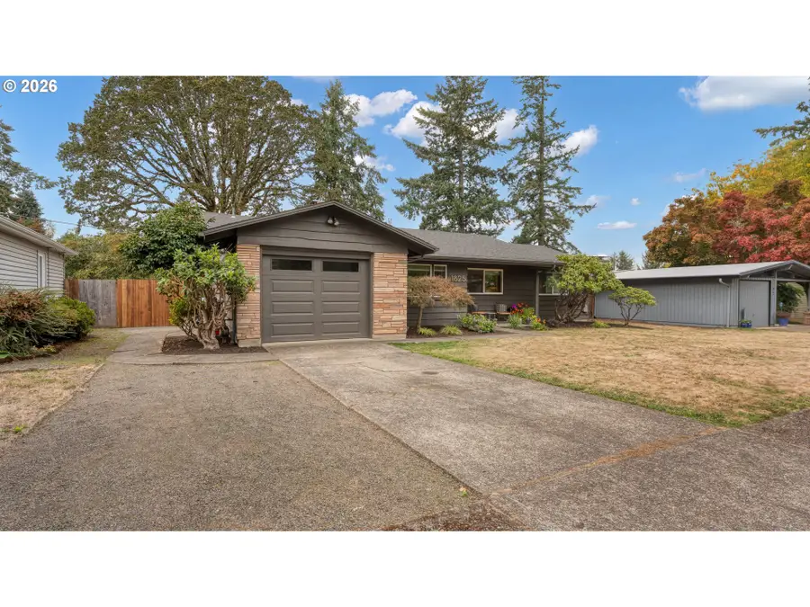 1825 SW Glenview Ave, Portland, OR 97225 - #3