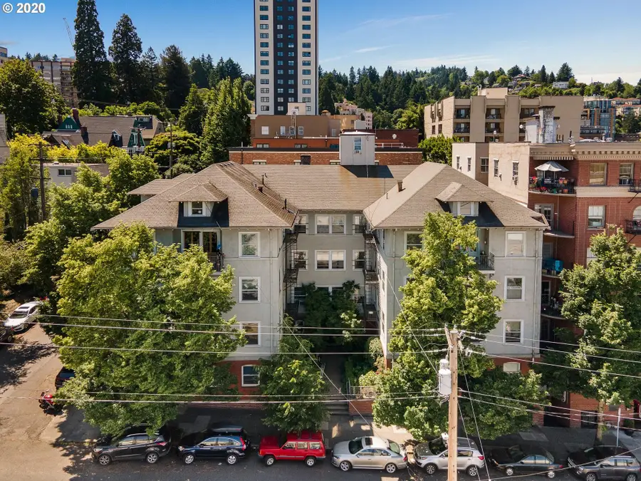 731 SW King Ave #16, Portland, OR 97205 - #2