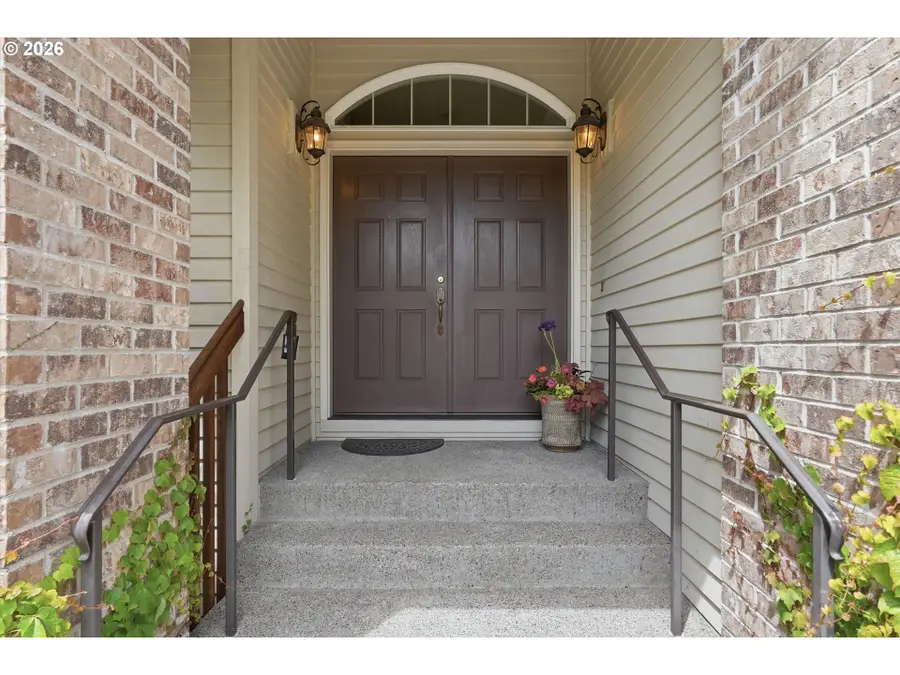 12638 Adrian Ct, Portland West, OR 97034 - #2