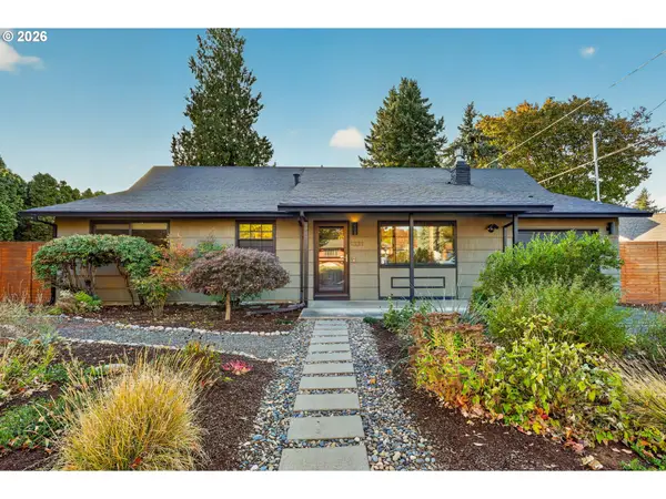 1331 SE 160th Pl, Portland, OR 97233