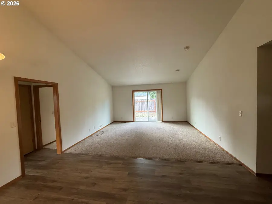 736 Judith Ct, Saint Helens, OR 97051 - #2