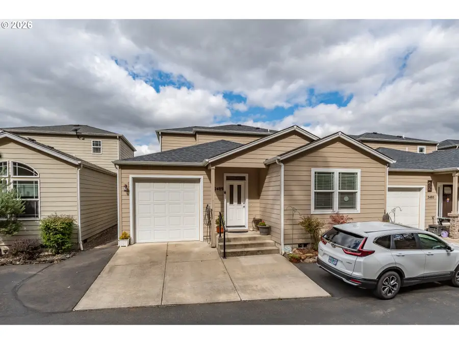 2489 SE Waldon Ave, Roseburg, OR 97470 - #2