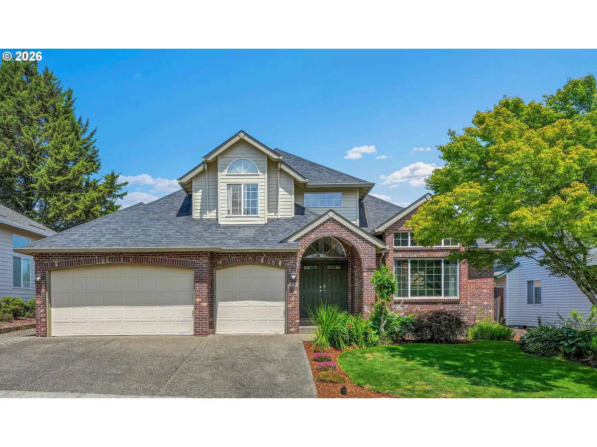565 NE Lenox St, Hillsboro, OR 97124 - #1