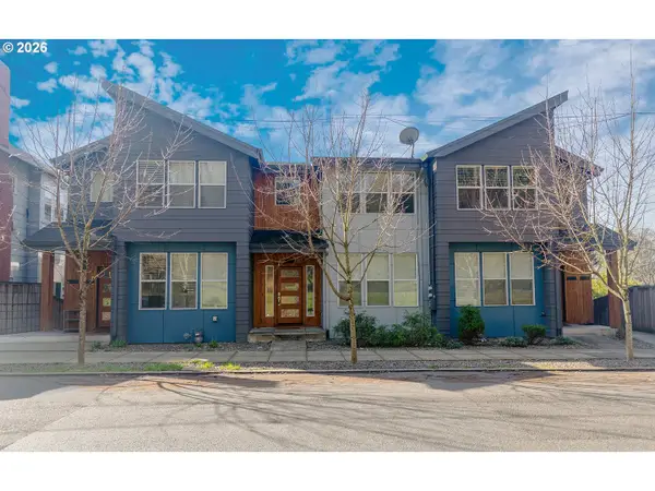 2416 SE Morrison St, Portland, OR 97214