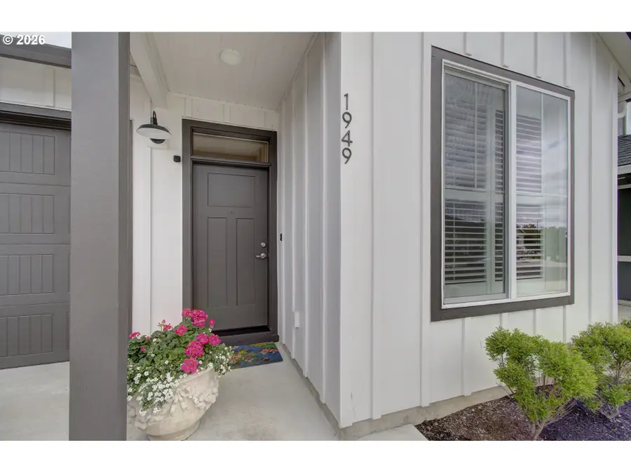 1949 NW 19th Ct, Battle Ground, WA 98604 - #2