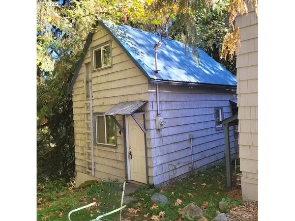 69947 E Hwy 26 Unit 4 #4, Rhododendron, OR 97049