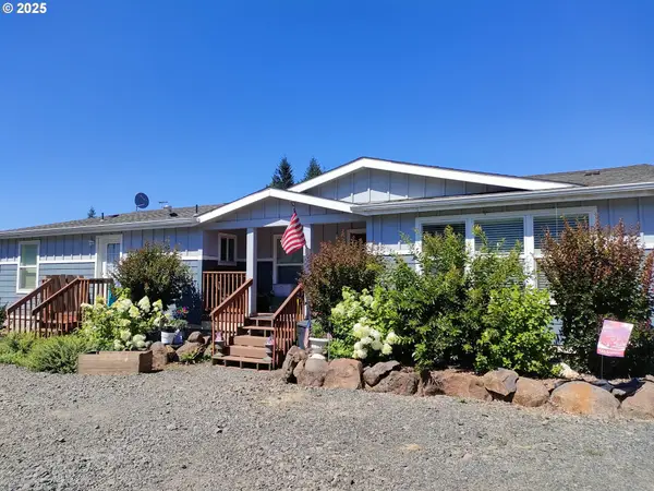 4285 Edison Rd, Silverton, OR 97381