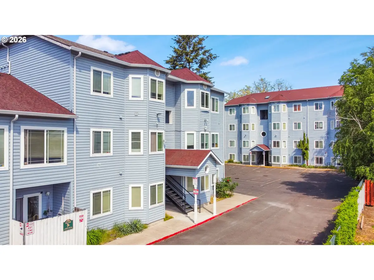 12231 SE Bush St, Portland, OR 97236 - #1