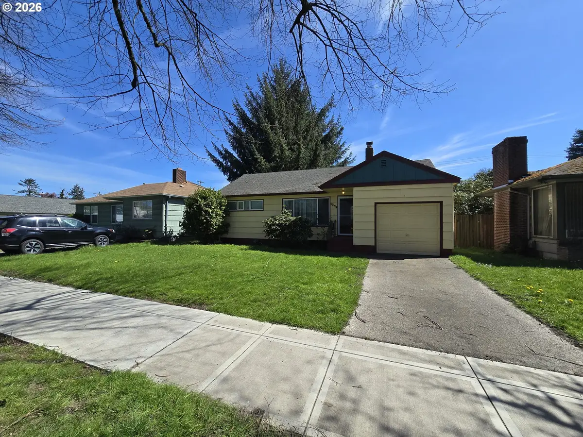 1246 11th Ave, Longview, WA 98632 - #1