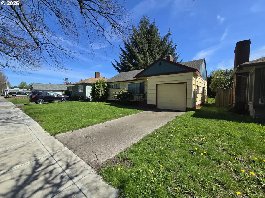 1246 11th Ave, Longview, WA 98632 - #2