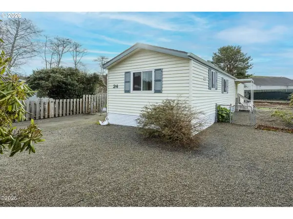 4800 SE Inlet Ave #24, LincolnCity, OR 97367