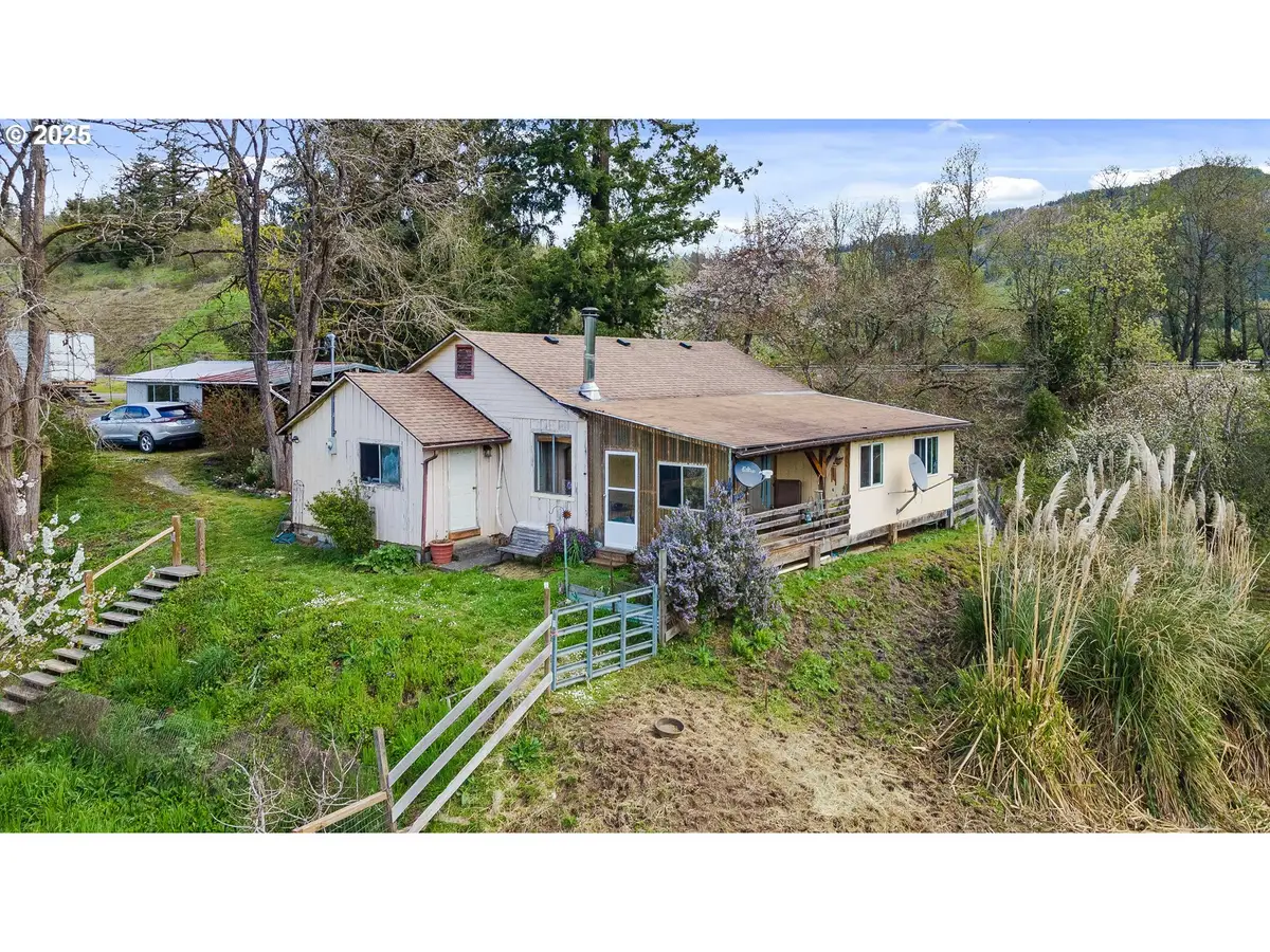 14982 Highway 42, Myrtle Point, OR 97458 - Image #1