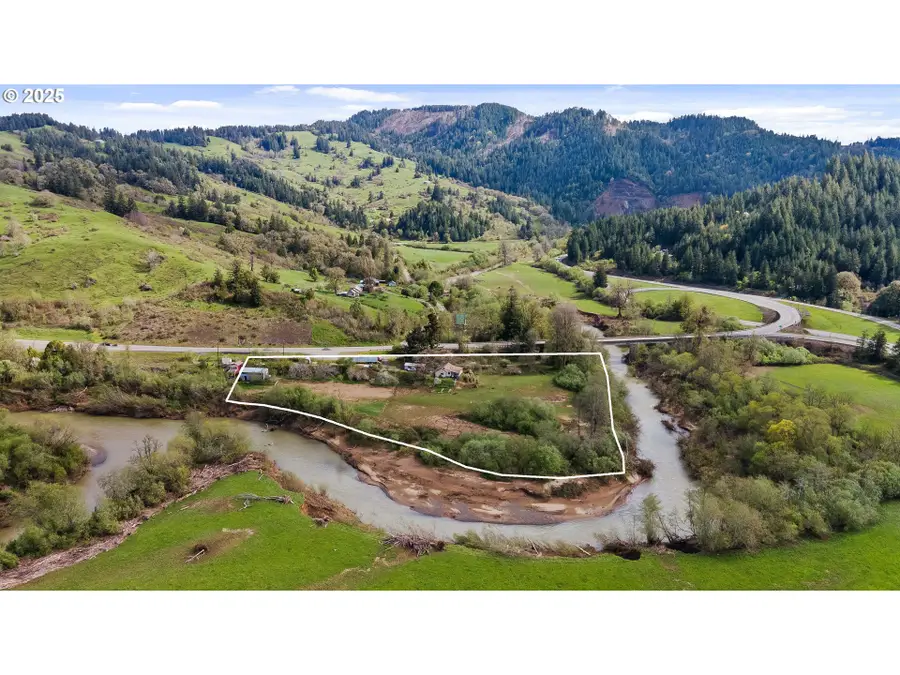 14982 Highway 42, Myrtle Point, OR 97458 - Image #2