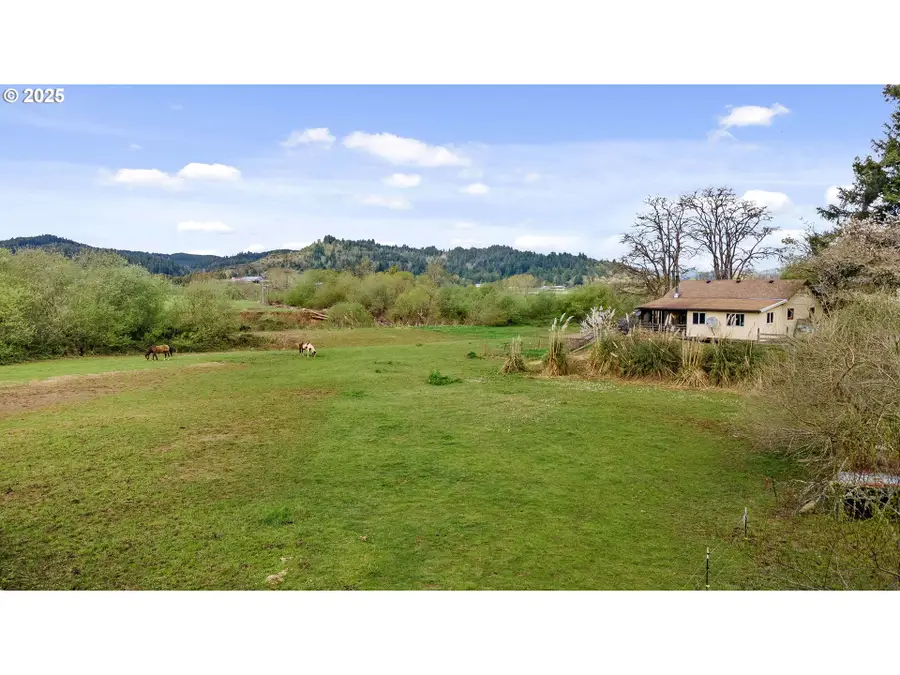 14982 Highway 42, Myrtle Point, OR 97458 - Image #3