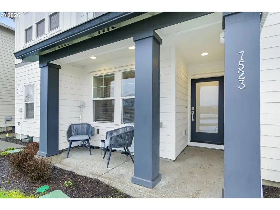 7523 SE Kinnaman St, Hillsboro, OR 97123 - #2