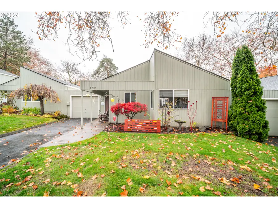 1785 NW Rolling Hill Dr, Beaverton, OR 97006 - Image #2