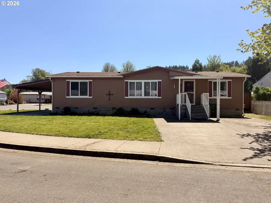 1312 Sunny Ct, Sutherlin, OR 97479 - #2
