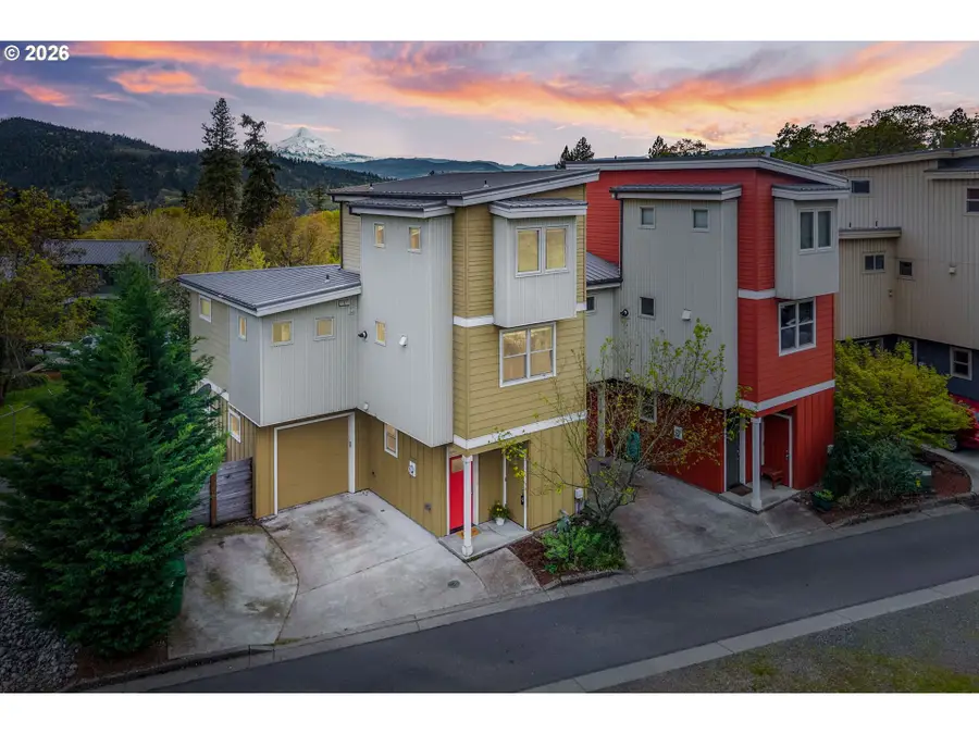 523 SE Upper Wyers, White Salmon, WA 98672 - #2