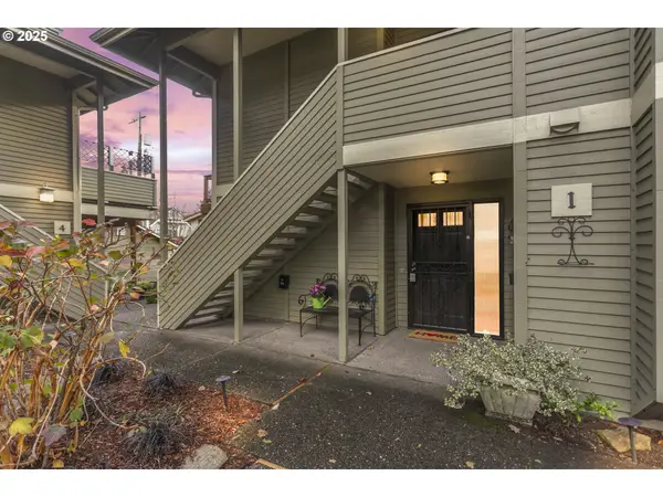343 5th St #1, LakeOswego, OR 97034