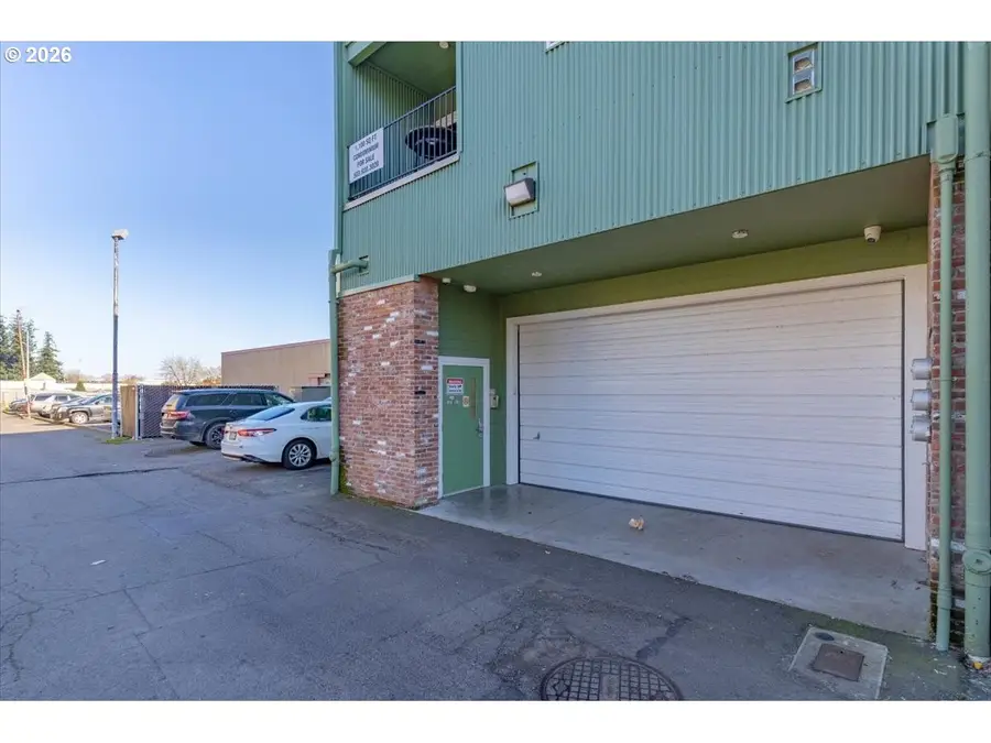 227 Commercial St Ne, Salem, OR 97301 - #2