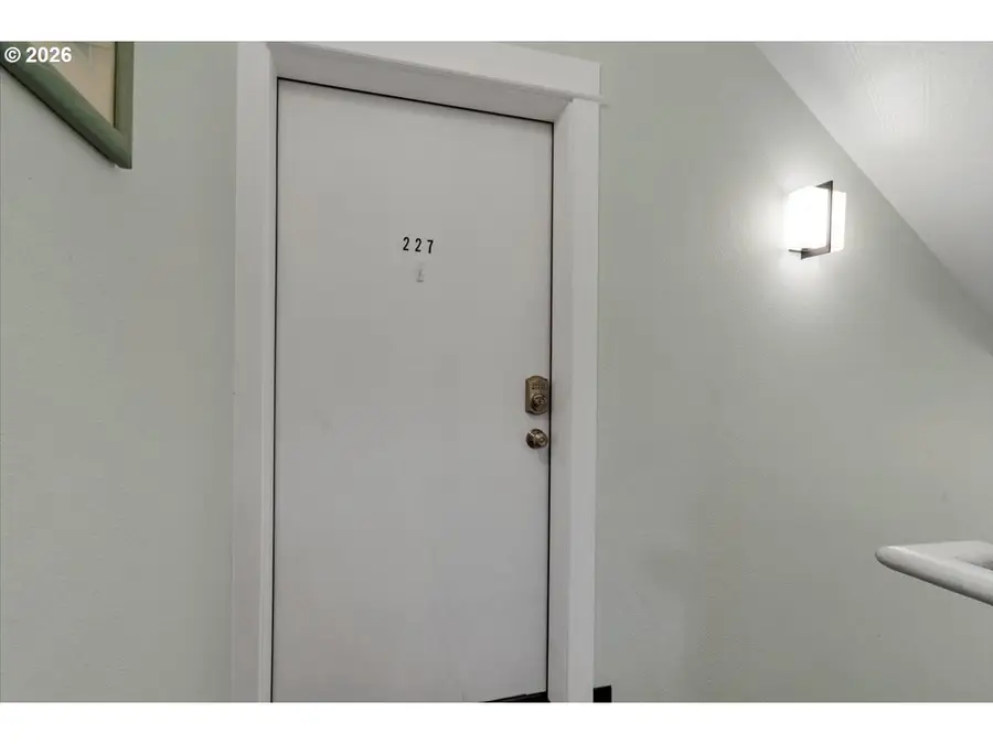 227 Commercial St Ne, Salem, OR 97301 - #3
