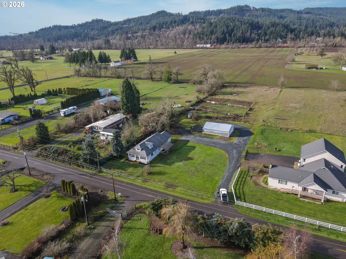 79844 Delight Valley Schoo Rd, Cottage Grove, OR 97424 - Image #1