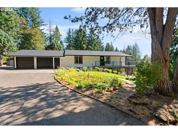 23040 SE Yellowhammer St, Damascus, OR 97089