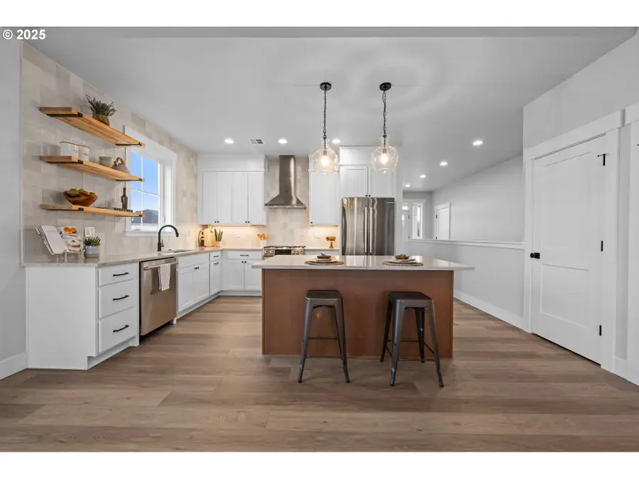 2200 SE Timber Country Dr, Warrenton, OR 97146 - Image #3