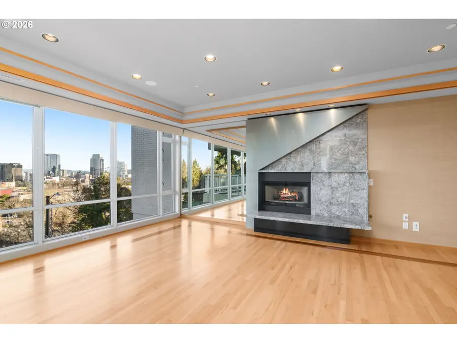 2020 SW Market Street Dr #102, Portland, OR 97201 - #3