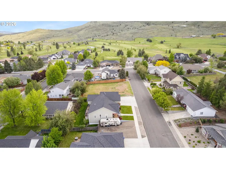 930 Quail Ridge Ln, Baker City, OR 97814 - #2