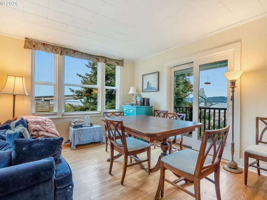 240 Lincoln St, Astoria, OR 97103 - #2