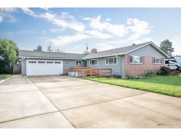 2551 Northlake Ave, Longview, WA 98632