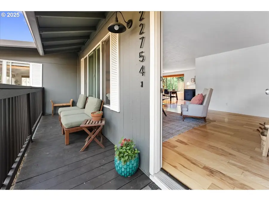 22754 SW Highland Dr, Sherwood, OR 97140 - Image #2