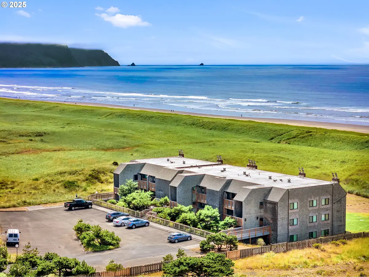 856 Neacoxie Blvd #311, Gearhart, OR 97138 - Image #1