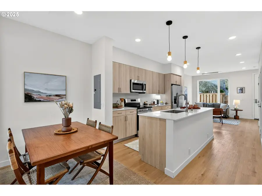 7272 NE Going St, Portland, OR 97218 - #3