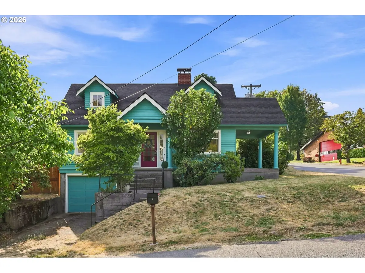 1235 SW Cheltenham St, Portland, OR 97239 - #1