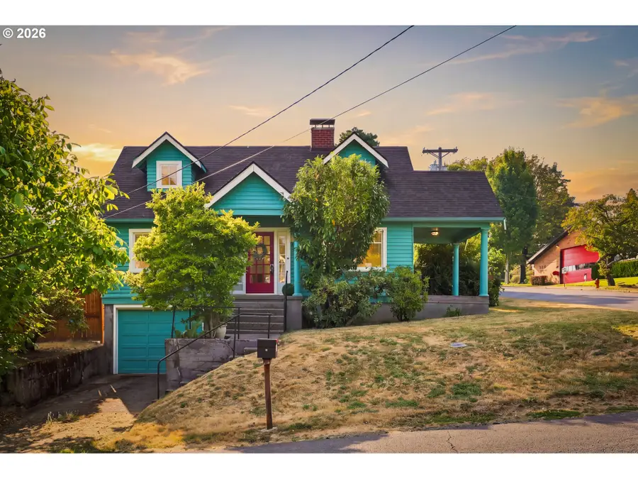 1235 SW Cheltenham St, Portland, OR 97239 - #2