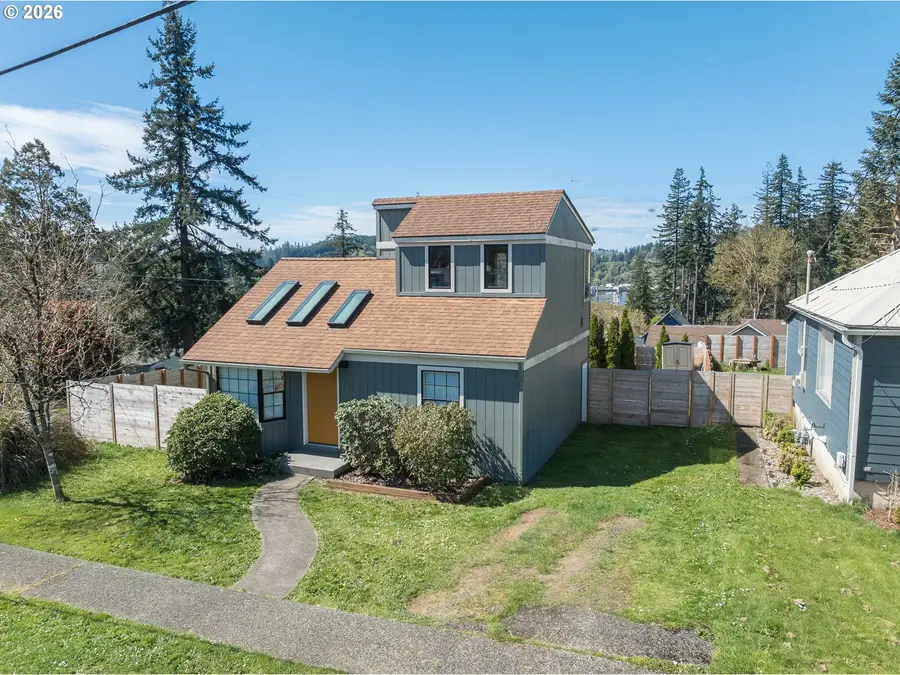 791 SE Fir St, Toledo, OR 97391 - #2