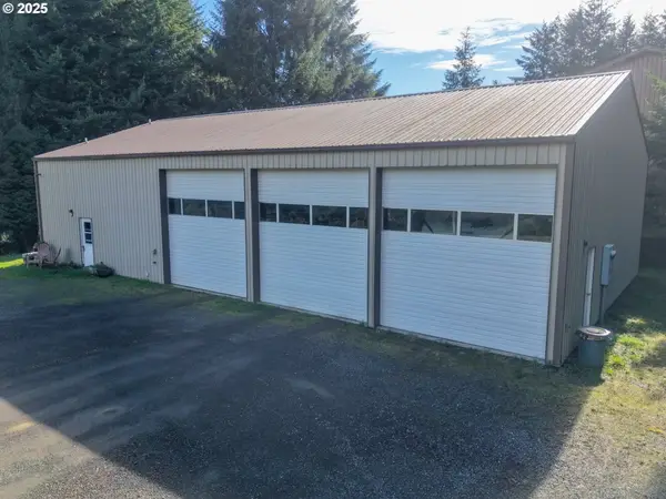 63011 Isthmus Heights Rd, CoosBay, OR 97420