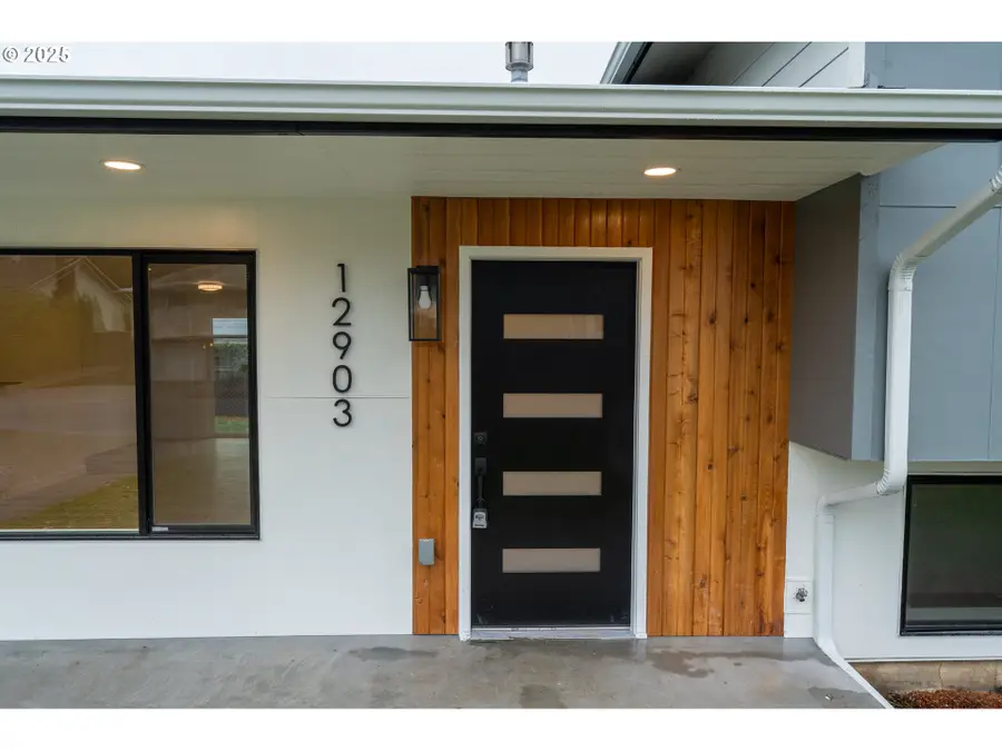 12903 NE Stanton St, Portland, OR 97230 - Image #2