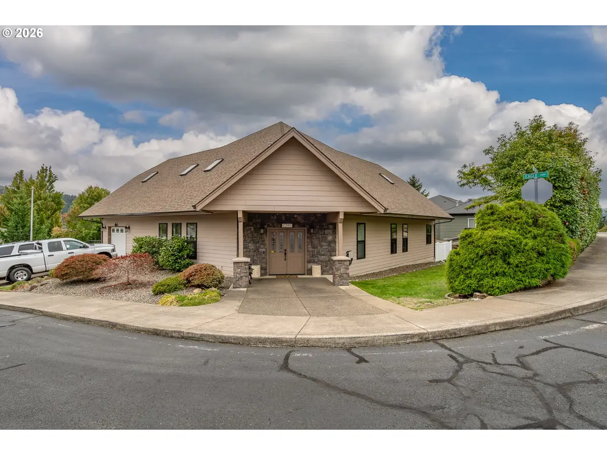 2245 Eagle Loop, Sutherlin, OR 97479 - #1