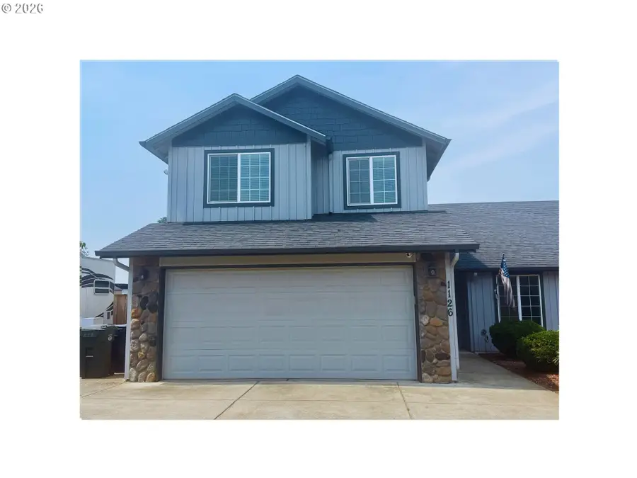 1126 W 6th Ave, Junction City, OR 97448 - #3