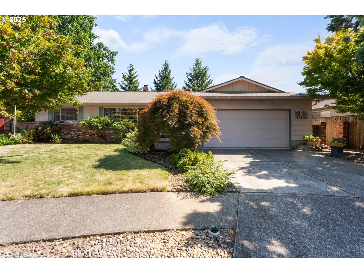 1094 NE 22nd St, Gresham, OR 97030 - Image #1