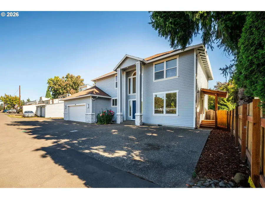 282 SE 28th Ave, Hillsboro, OR 97123 - #3