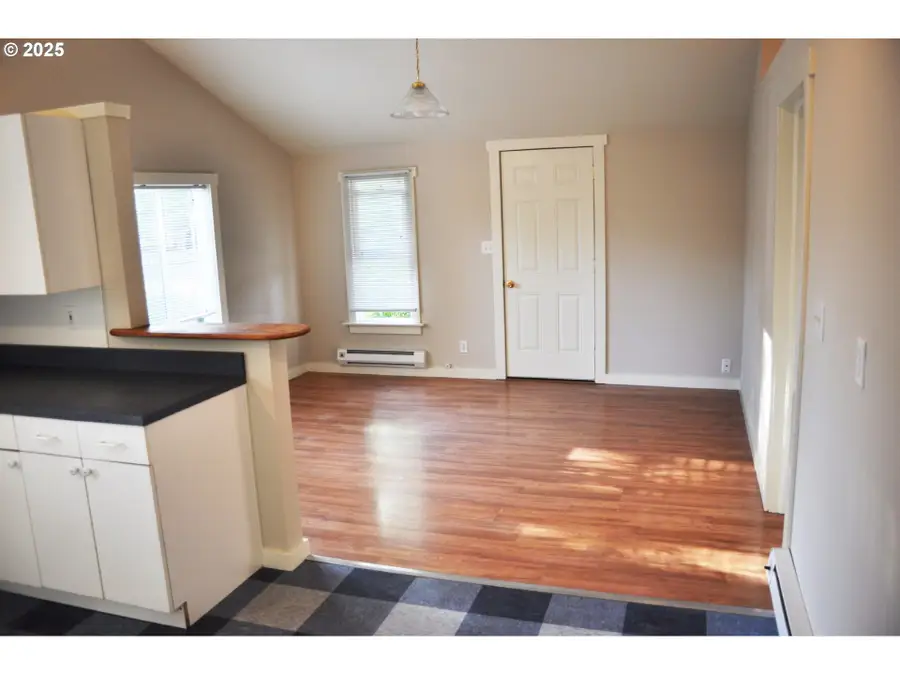 1890 W 12th Ave, Eugene, OR 97402 - Image #3